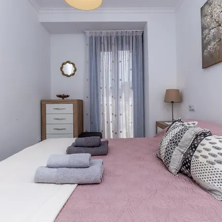 Cozy Perfect For Couples Smarttv+wifi *